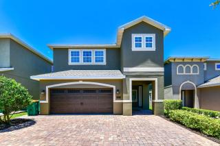 Luxury Gated Resort. 330 - 7