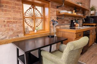 Hartwell Suites - 6
