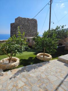 Rigas stone tower east Mani 3 - Mína - 5