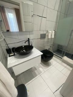 Laura Rooms - La Spezia - 6