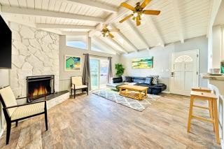 Perfect 3 Bedroom Home between the Bay and Beach - Newport Beach - 9