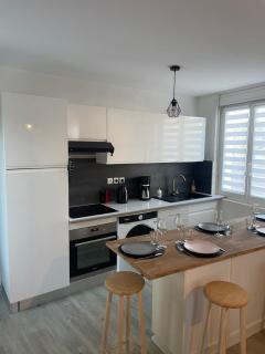 T4 Lumineux proche Centre Ville Narbonne & Des Grands Buffets - Narbonne - 4