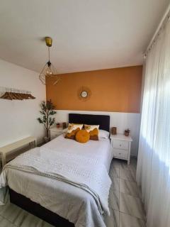 Nice beachside 2-BD apt near Barcelona - Cunit - 0
