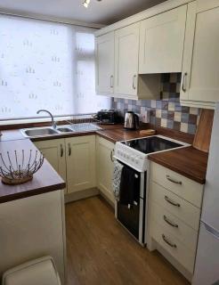 The Salty Sea Dog - Dog friendly and 2 minutes walk to the beautiful, golden beach - 4