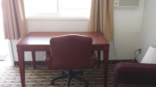 Executive Inn & Suites - Lakeview - 5