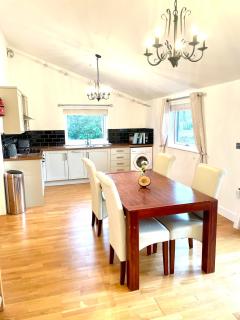 The Applewood Lodge - 1