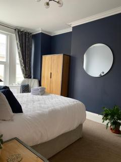 Specious City Victorian House - Plymouth - 9