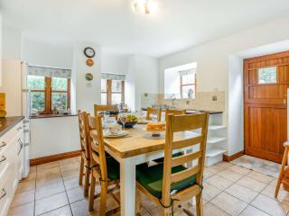 3 bed in Carisbrooke IC037 - Newport - 6