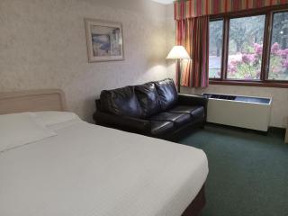 Paradise Shores Hotel - Holcombe - 6