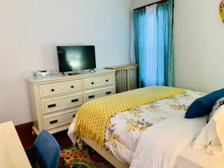 Cozy First Floor Apartment - 5