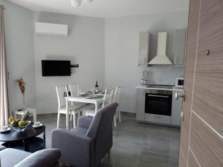 E&A luxury apartment with sea view - Rodes - 4