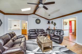 Pool and Gameroom Family Fun Retreat in Hinesville! - 3