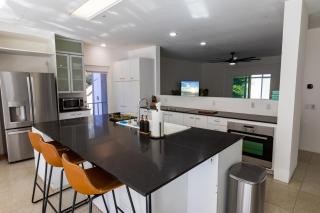 Elite Retreat! Hot Tub, Arcade, & Theater. 6 Beds! - Encinitas - 3