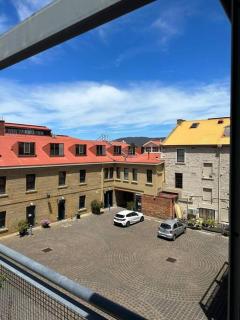 Boxwood IXL Luxe Hobart Waterfront Apartment - 3