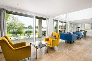 Lakeside property with spa access on a nature reserve Keel House CW23 - 5