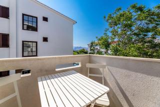 Apartments with a parking space Baska, Krk - 22408 - Baška - 1