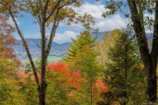 Retro Metro Deck House MCM Gem with Hot Tub & Spectacular Views! - Fairview - 5