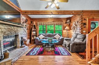 Cozy, ADA Accessible, Family Cabin with Hot Tub - 8