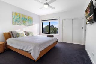 Raven West House I Corporate or Holiday - Geelong West - 1