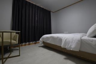 Z Hotel - Cheongju - 1