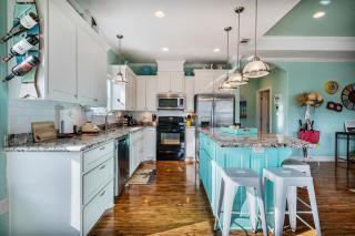 The Reel Teal home - Crystal Beach - 1