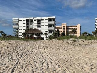 Hutchinson Island Condo steps to the ocean, marina - Fort Pierce - 0