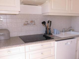 Appartement 2P avec climatisation, piscine et parking au centre-ville de Sainte-Maxime - FR-1-780-47 - 1
