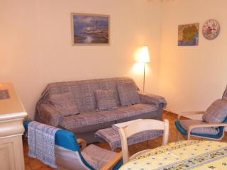 Charmant 2 pièces au calme, centre-ville Sainte-Maxime, clim, proche plage, parking privé. - FR-1-780-50 - Sainte-Maxime - 7