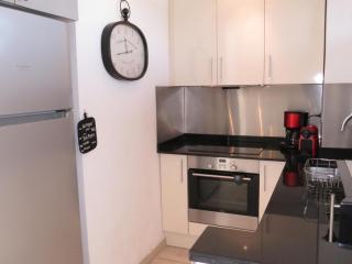 Appartement T2 face à la mer avec terrasse en centre-ville - Sainte-Maxime - FR-1-780-48 - Sainte-Maxime - 3