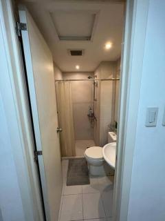 Azure Urban Resort a12 Wavepool near mall airport - Manila - 9