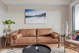 Convenient + Spacious! 3Bed/2.5Bath/1Car~Townhouse - Brisbane - 9