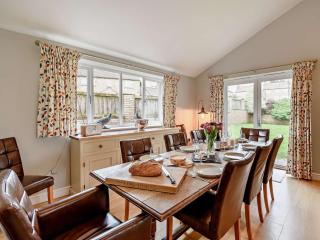 4 Bed in York G0091 - - 7