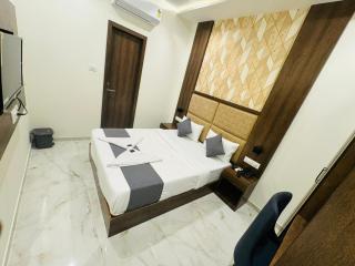 Hotel Amazing - Asalpha Metro Station - Mumbai - 5
