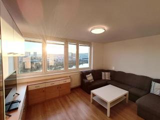 SAG 12th floor Koloseo residence Lake view Free parking - Bratislava - 9