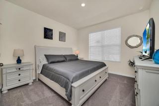 Exclusive 7BR Villa by Disney w Private Pool - 1