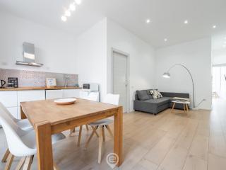 White Dream Apartment - 5