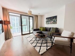 Stylish Urban Sanctuary with Parking - Londra - 0