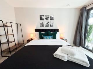 Stylish Urban Sanctuary with Parking - Londra - 3