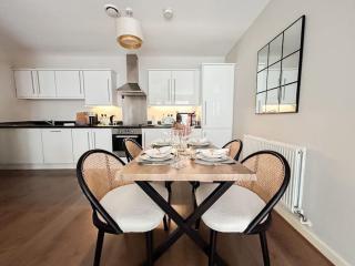 Stylish Urban Sanctuary with Parking - Londra - 9