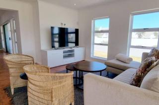 Khasia House - on the Golden Mile - St Helena Bay - 4