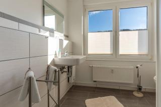 Villa-Seiler-in-Binz-1-Raum-Ferienwohnung-Nr-6-Toplage-wenige-Schritte-zum-Strand - Binz - 1