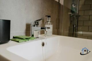 Contemporary flat, Derngate, sleeps 4, very central - Northampton - 4