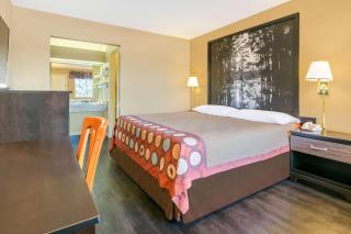 Super 8 by Wyndham Abilene North - 2