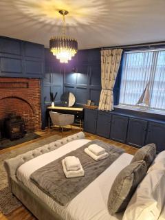 The Ship Inn - 1