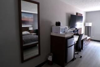 Luxor Inn & Suites, a Travelodge by Wyndham - Elkins - 0