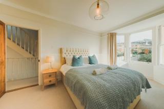 St Vincent 3 bedroom property - Bristol - 4