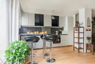 Eiffel Tower Elegant Residence - 3