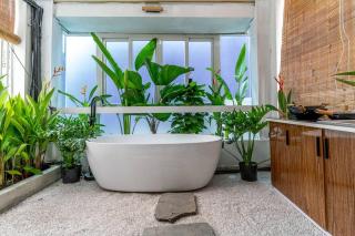 Wabi Sabi + Secret Garden +Netflix @100m@Ben Thanh - 3