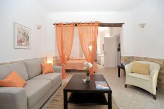 Nikatsas Apartment No 4 - 7