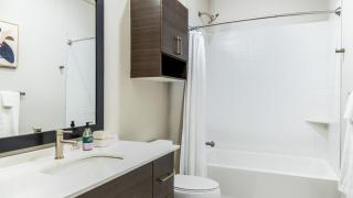 Landing Modern Apartment with Amazing Amenities (ID2438X84) - 3